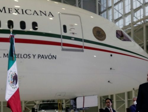 Avión